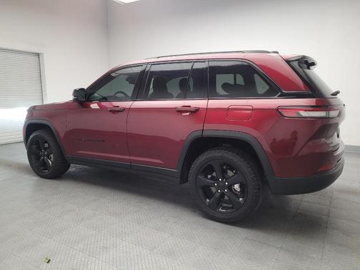Velvet Red Pearlcoat 2023 Jeep Grand Cherokee Limited