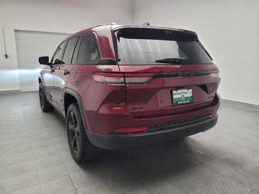 Velvet Red Pearlcoat 2023 Jeep Grand Cherokee Limited