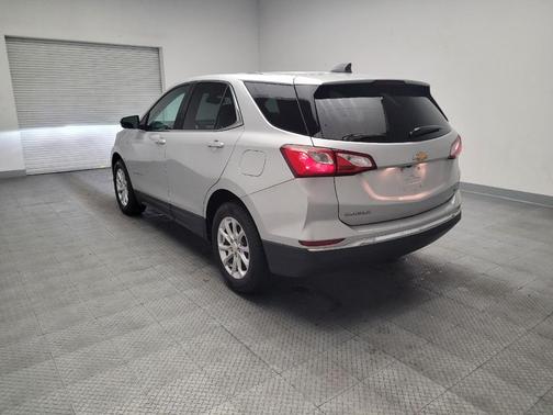 Silver Ice Metallic 2018 Chevrolet Equinox LT