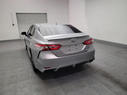 Celestial Silver Metallic 2020 Toyota Camry SE