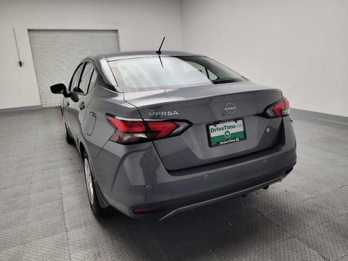 Gun Metallic 2025 Nissan Versa 1.6 S