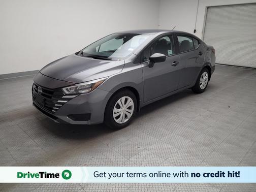 Gun Metallic 2025 Nissan Versa 1.6 S