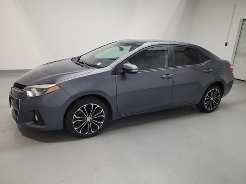 Photo 2 of 32 of 2016 Toyota Corolla S Premium