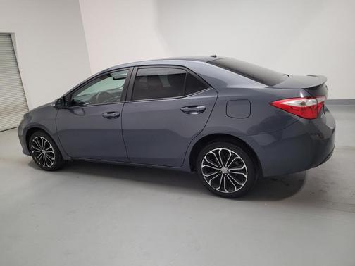 Photo 3 of 32 of 2016 Toyota Corolla S Premium