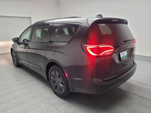 2019 Chrysler Pacifica Hybrid Touring Plus
