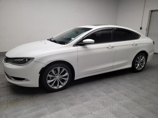 Bright White Clearcoat 2015 Chrysler 200 Limited