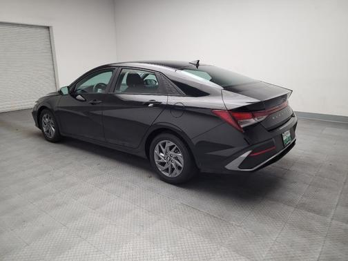 Abyss Black 2024 Hyundai ELANTRA SEL