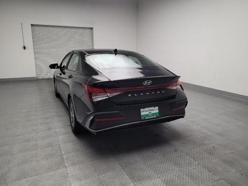 Abyss Black 2024 Hyundai ELANTRA SEL