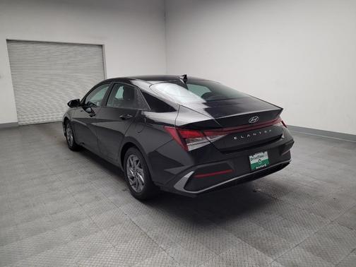 Abyss Black 2024 Hyundai ELANTRA SEL