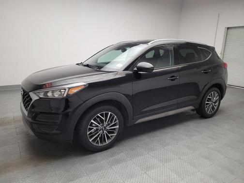 Black Noir Pearl 2019 Hyundai TUCSON SE
