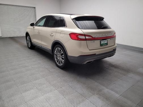Tan 2016 Lincoln MKX Reserve