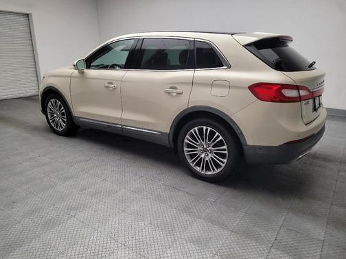 Tan 2016 Lincoln MKX Reserve