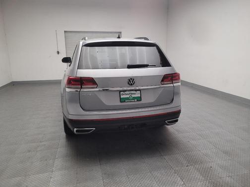 Pyrite Silver Metallic 2022 Volkswagen Atlas 3.6L SE w/Technology