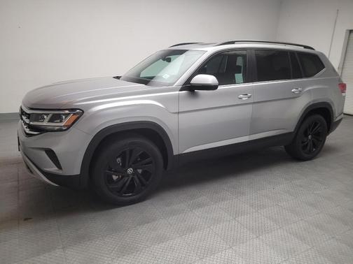 Pyrite Silver Metallic 2022 Volkswagen Atlas 3.6L SE w/Technology