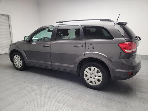 Granite Pearlcoat 2018 Dodge Journey SXT