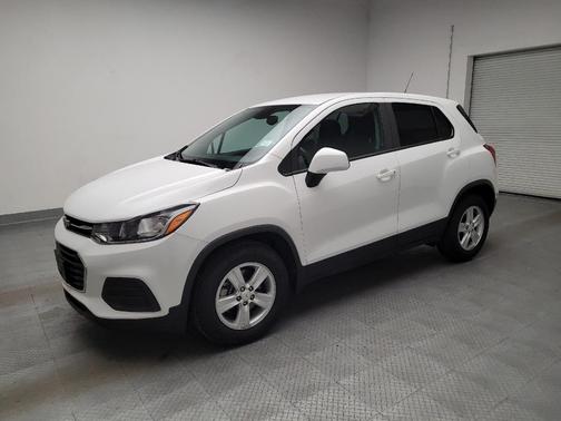 Summit White 2020 Chevrolet Trax LS
