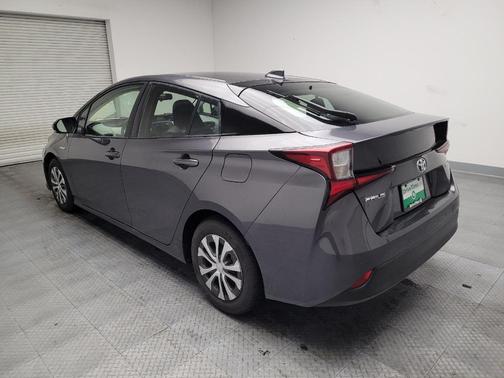 2022 Toyota Prius LE