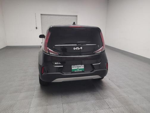 Fusion Black 2023 Kia Soul LX