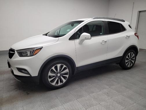 Summit White 2017 Buick Encore Preferred II