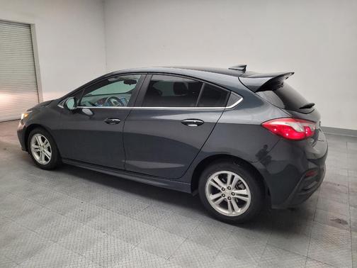 Gray 2018 Chevrolet Cruze LT