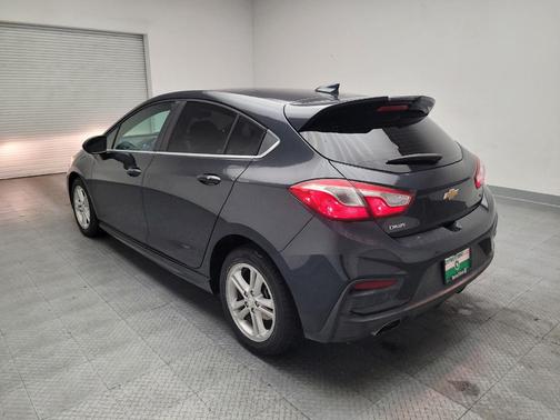 Gray 2018 Chevrolet Cruze LT