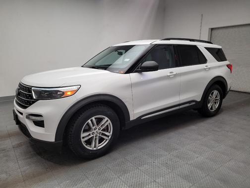 Oxford White 2020 Ford Explorer XLT