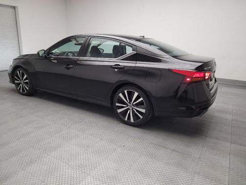 2021 Nissan Altima SR FWD