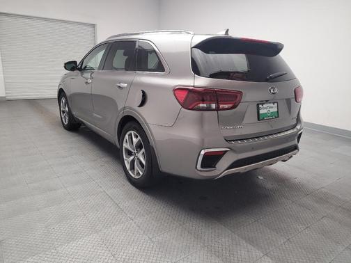Titanium Silver 2019 Kia Sorento SX