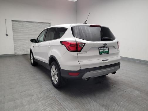 White 2019 Ford Escape SE