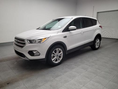 White 2019 Ford Escape SE