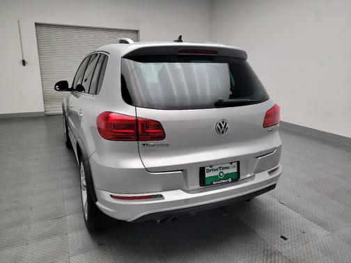 2016 Volkswagen Tiguan R-Line