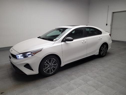 Snow White Pearl 2023 Kia Forte GT-Line