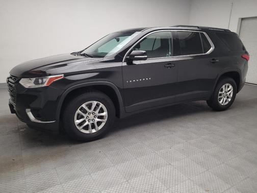 Mosaic Black Metallic 2019 Chevrolet Traverse LT Cloth