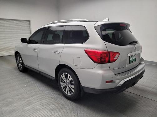 2020 Nissan Pathfinder SV