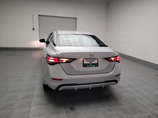 Brilliant Silver Metallic 2022 Nissan Sentra SV
