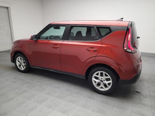 Inferno Red 2023 Kia Soul LX