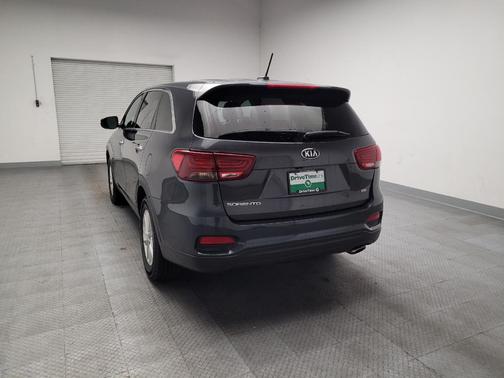 Gravity Grey 2020 Kia Sorento LX