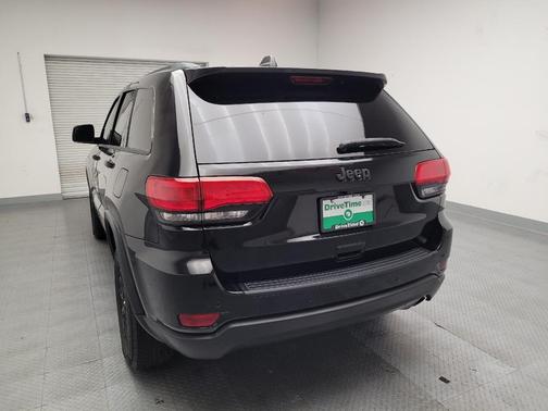 2019 Jeep Grand Cherokee Laredo