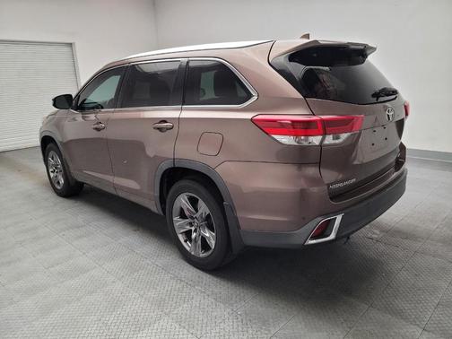Toasted Walnut Pearl 2018 Toyota Highlander Limited Platinum