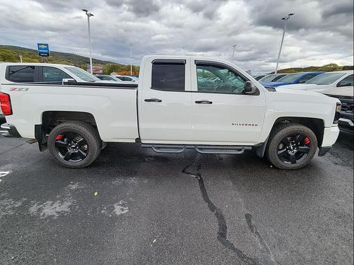 2017 Chevrolet Silverado 1500 2LT