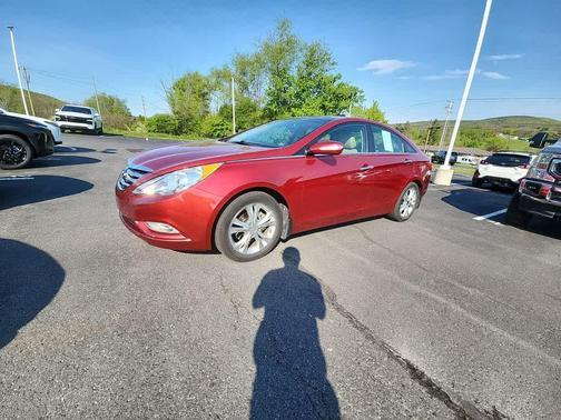 Sparkling Ruby Mica 2013 Hyundai SONATA Limited