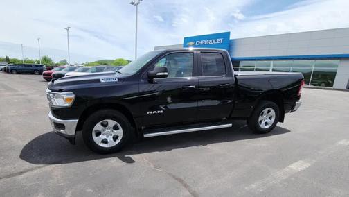 Diamond Black Crystal Pearlcoat 2021 RAM 1500 Big Horn/Lone Star