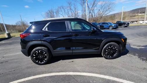 Mosaic Black Metallic 2023 Chevrolet Trailblazer LT