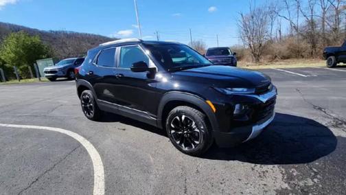 Mosaic Black Metallic 2023 Chevrolet Trailblazer LT