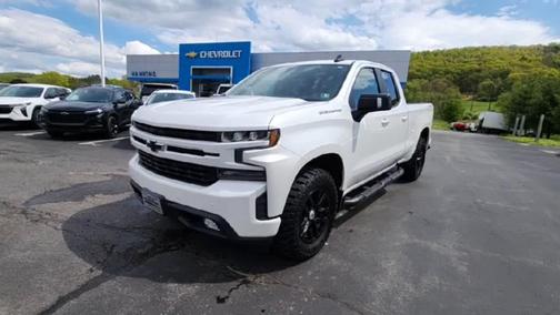 Iridescent Pearl Tricoat 2019 Chevrolet Silverado 1500 RST