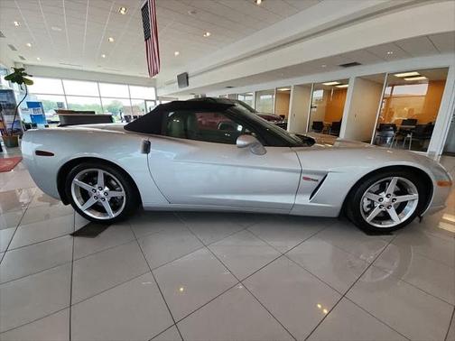 2005 Chevrolet Corvette Base