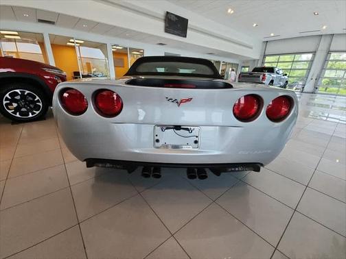 2005 Chevrolet Corvette Base