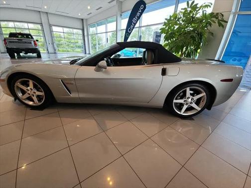 2005 Chevrolet Corvette Base
