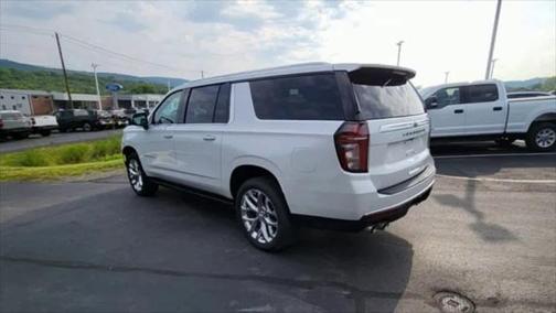2022 Chevrolet Suburban 4WD High Country