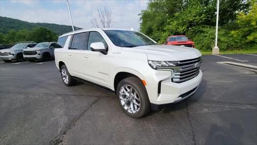 2022 Chevrolet Suburban 4WD High Country